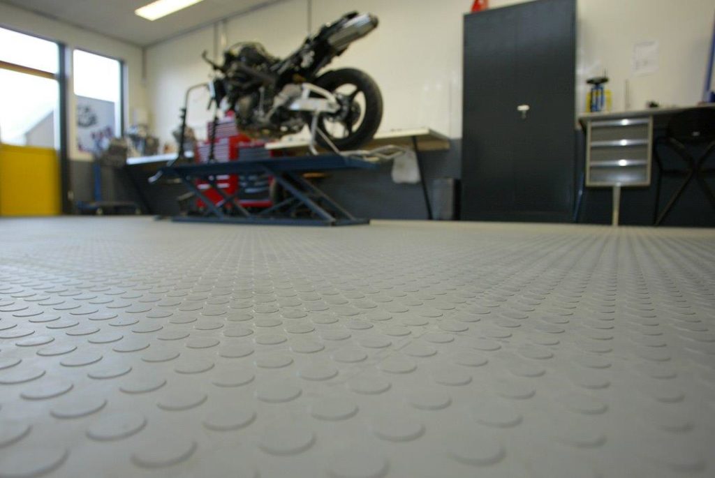 ecotile E500/7 Industrial Interlocking 7mm Floor Tiles That Carpet